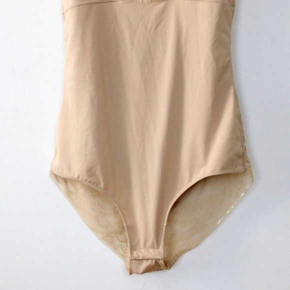 La Vie En Rose Bodysuit Large Beige Teddy Women's Lace New with Tags T22 - Picture 7 of 14